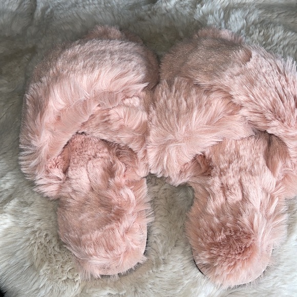 Pink Fluffy Faux Fur Slippers - Picture 6 of 9